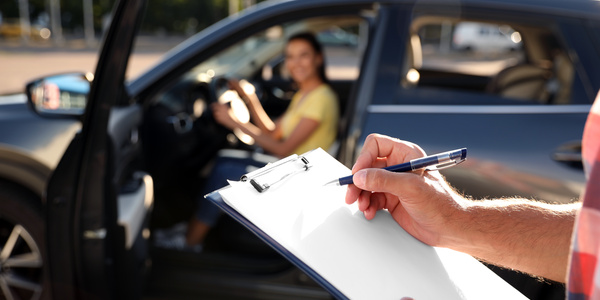 Here's How Easy It Is to Book Your First Wollongong Driving Lesson with EzLicence! 